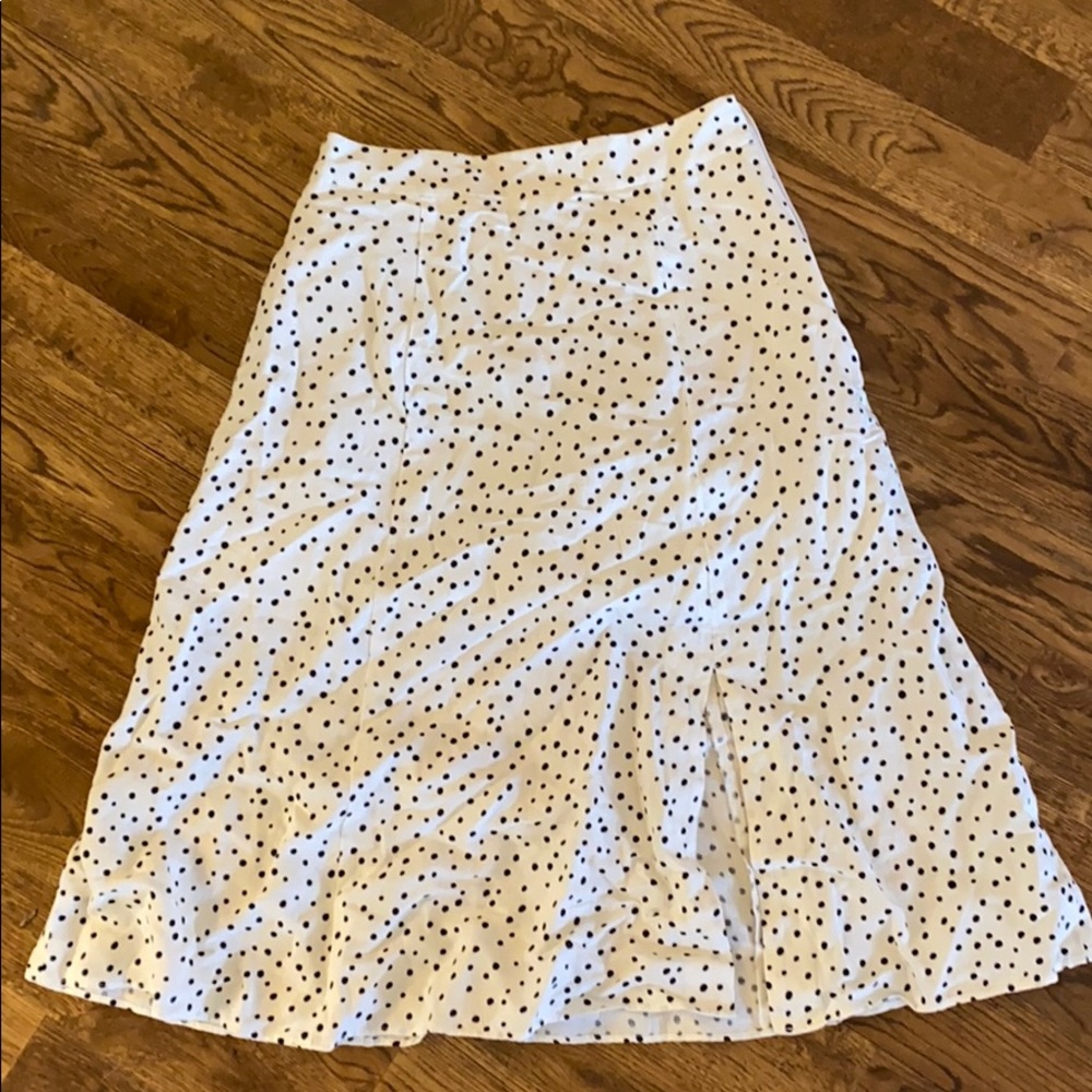 Skirt from loft, mid length